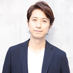 谷原章介