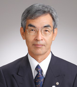 遠田　和夫（日本行政書士会連合会会長）