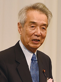 伊吹 文明 氏