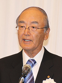 三村 明夫 氏