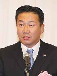 福山 哲郎 氏